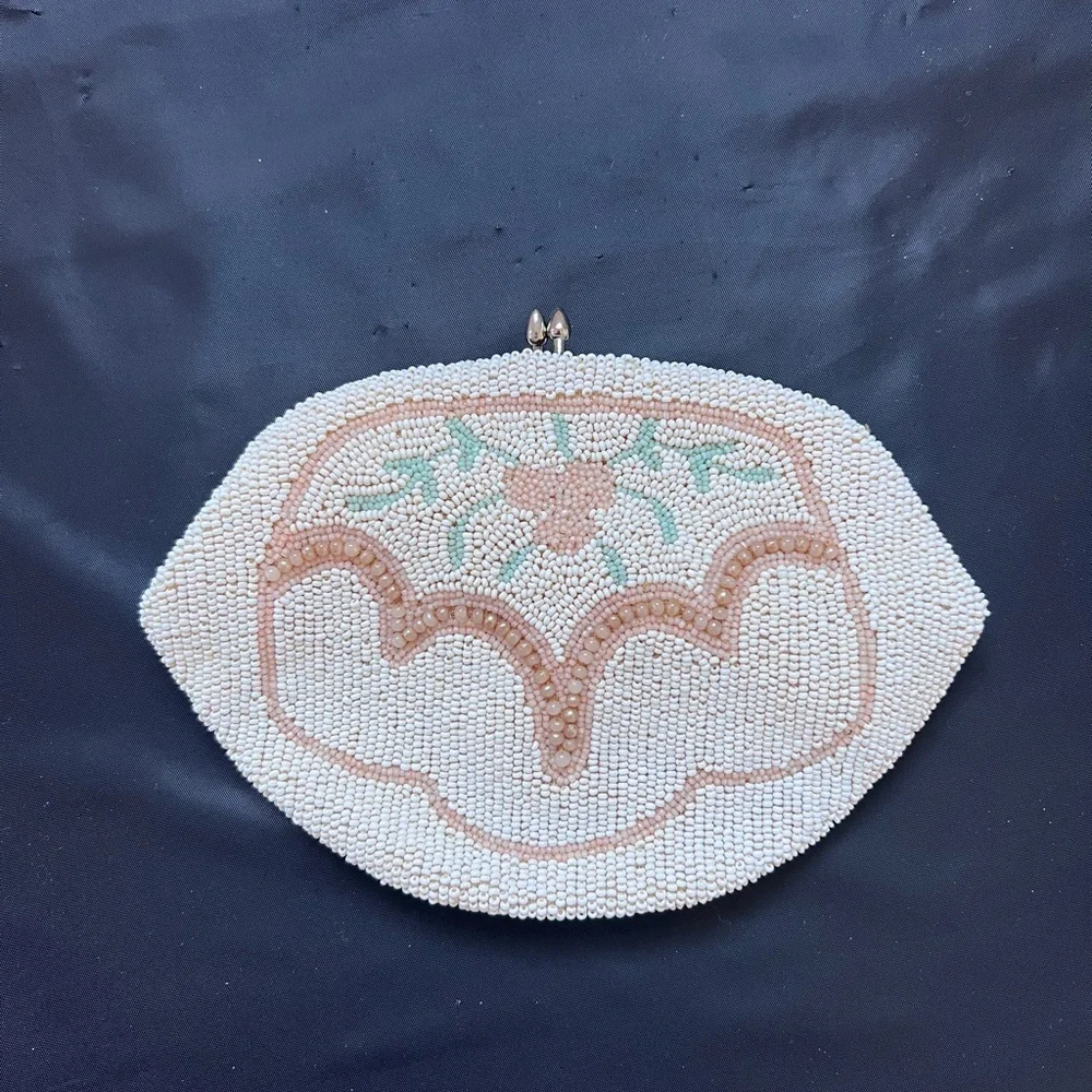 None unique beaded